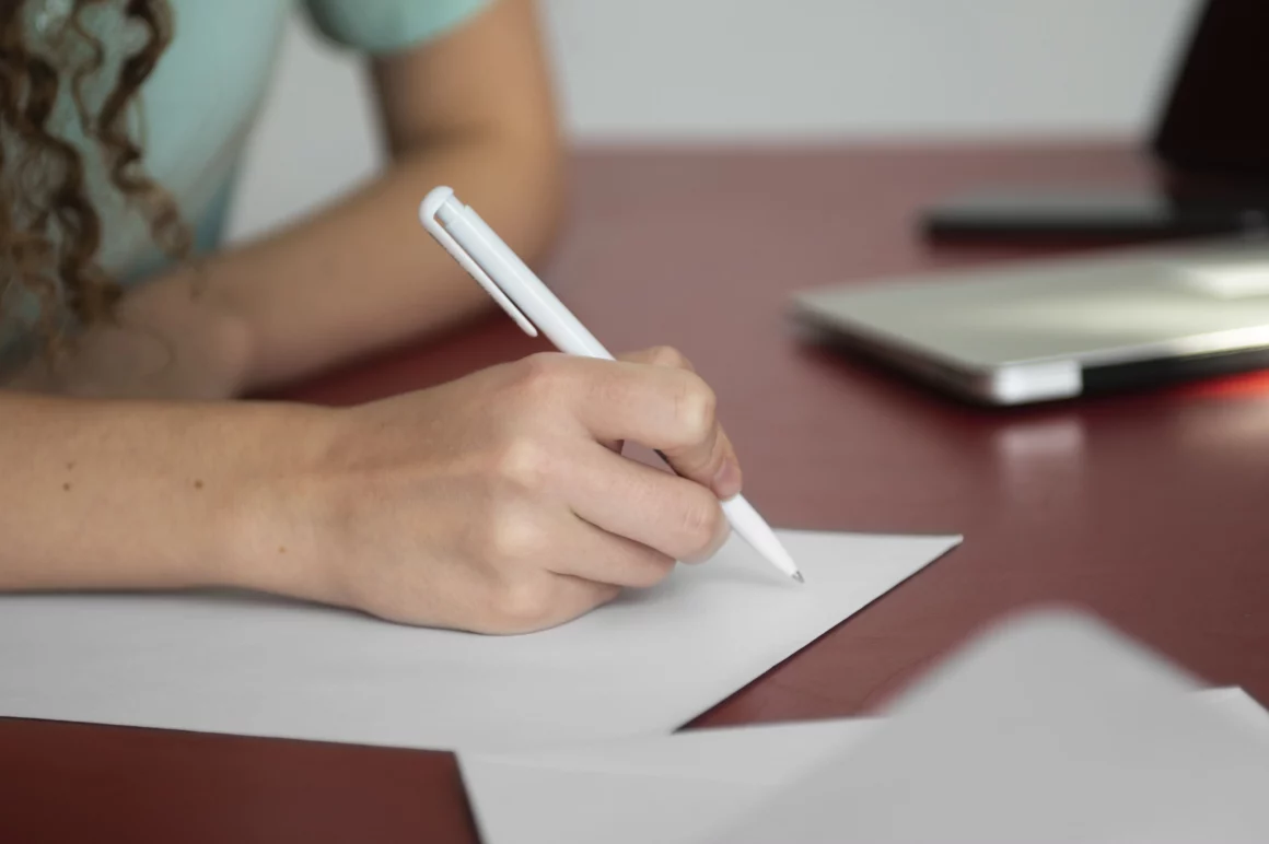 Как научить ребенка делать уроки самостоятельно: советы для родителей