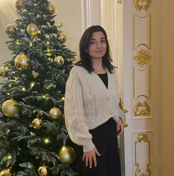 Гасанова Гюлли