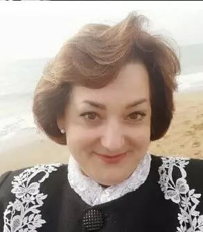 Арно Лариса