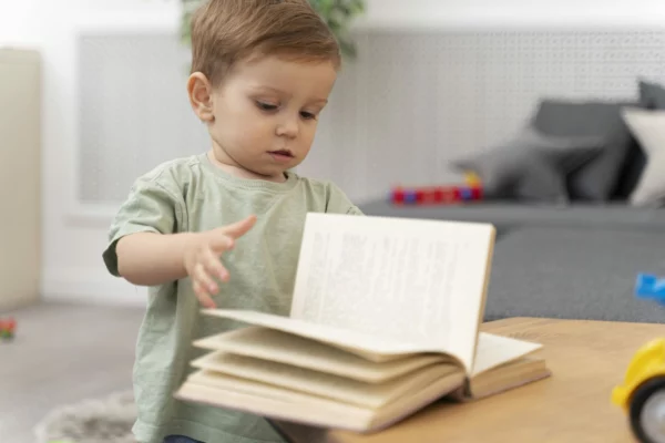 Чтение в раннем возрасте: полезно или вредно для ребенка?